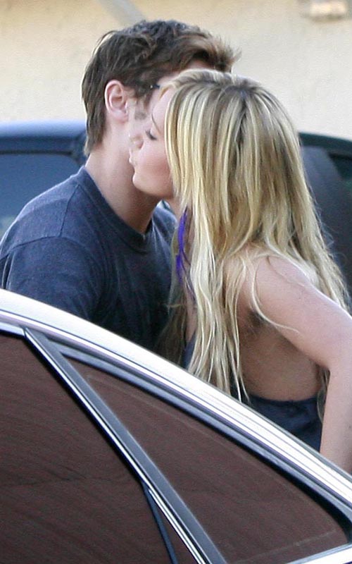 Zac Efron And Ashley Tisdale Out For Lunch At Patty's