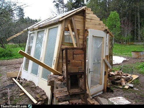 Buy a Shed? No Way! - RandomOverload