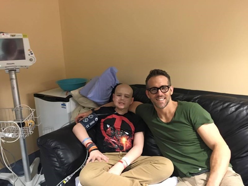 ryan-reynolds-heartfelt-tribute-friend-cancer-victim