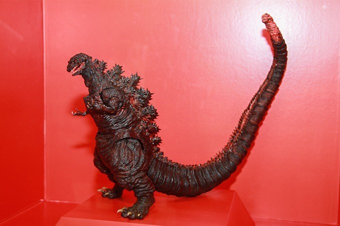 new-godzilla-resurgence-figure-from-japan-with-strange-tail